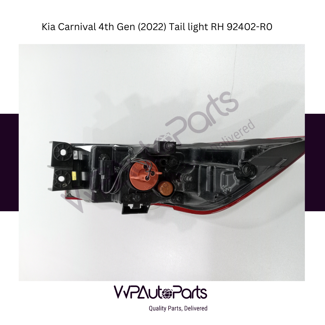 Kia Carnival 4th Gen (2022) Tail light RH (used) 92402-R0