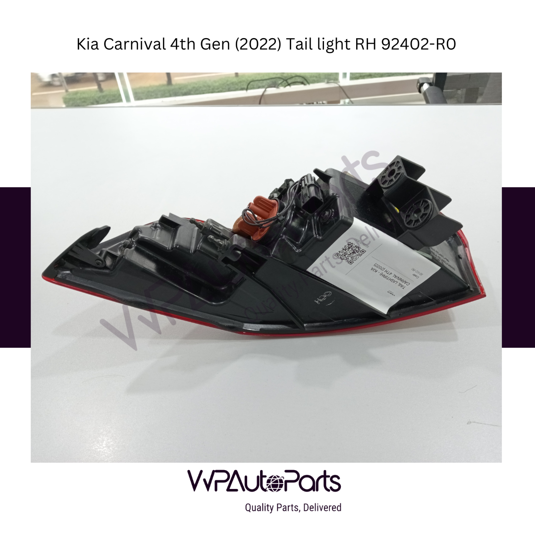 Kia Carnival 4th Gen (2022) Tail light RH (used) 92402-R0
