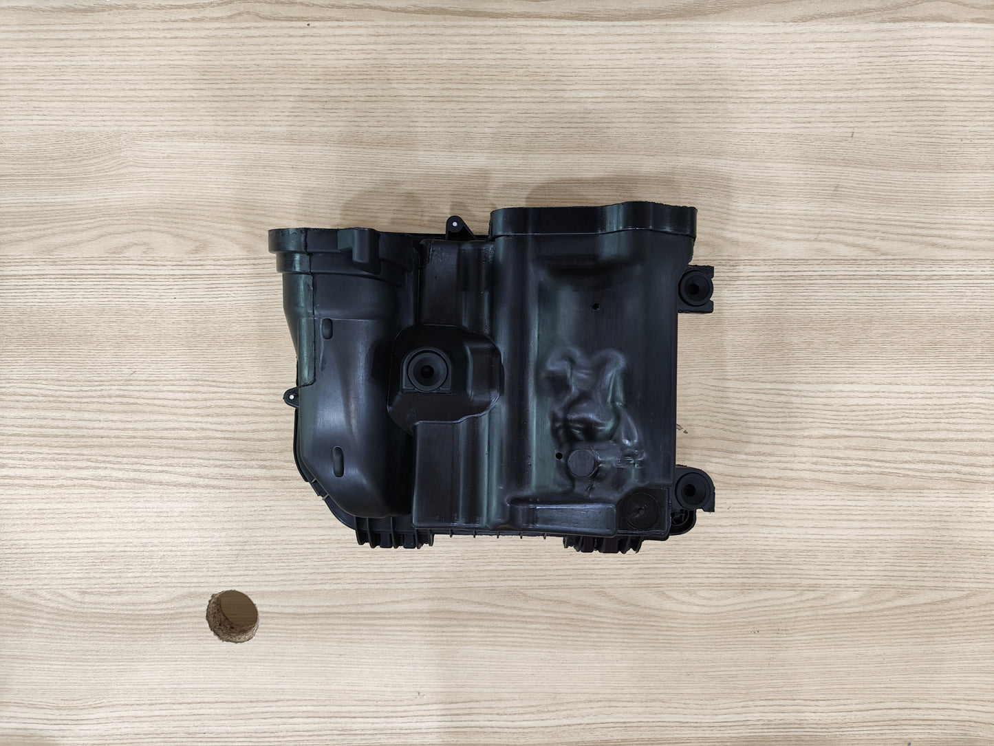 Mercedes-Benz E350 W213 Air Intake Chamber with Sensor and Filter Right A2760904001 Used