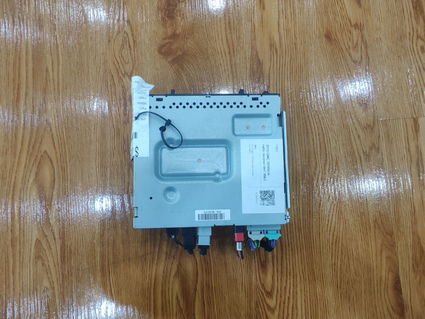 GMC Terrain (2018-2020) And Chevrolet Equinox 2019 Audio Equipment Radio Receiver 84479963 used