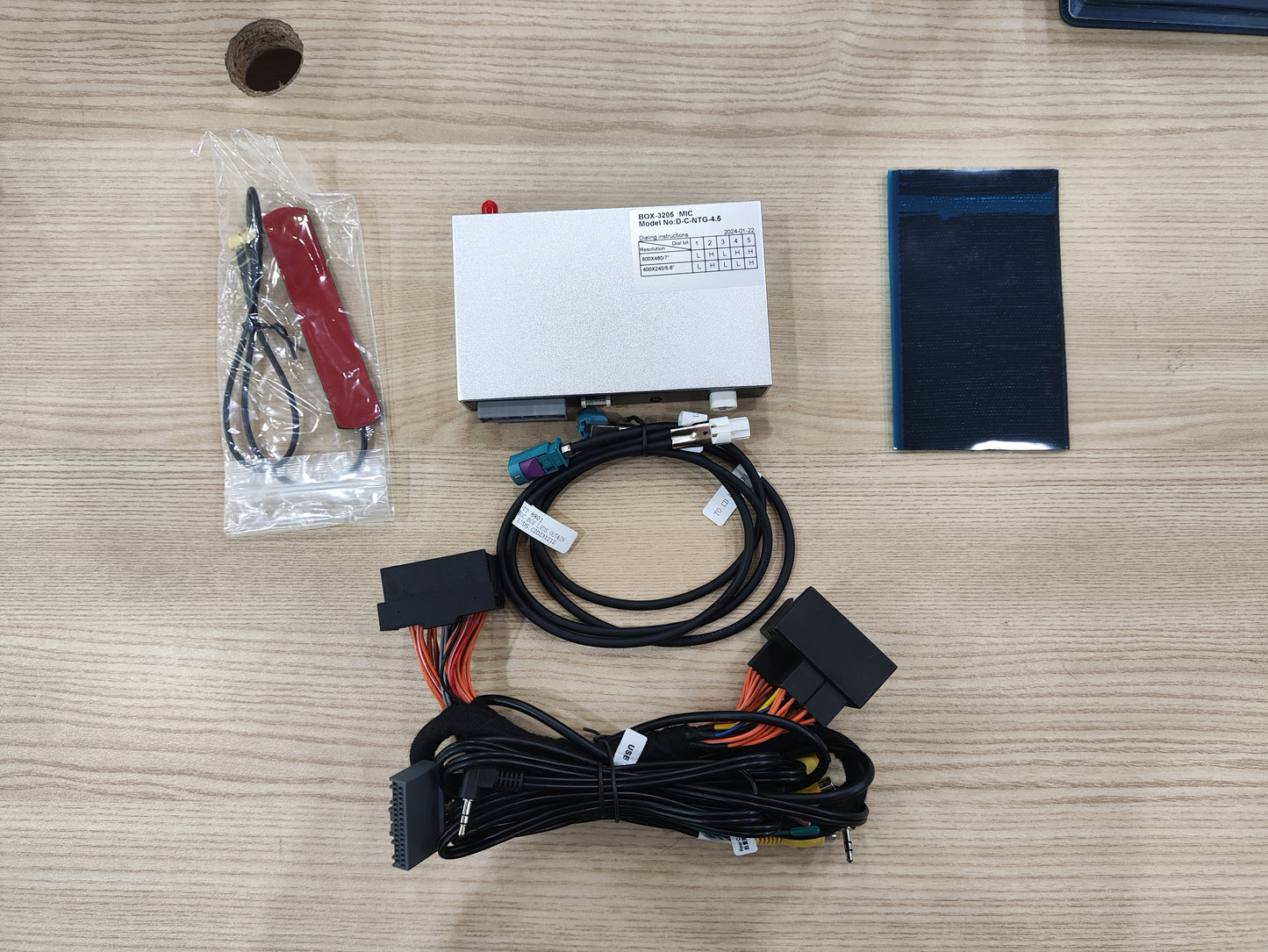 Mercedes-Benz CLA, CLS, E Class, GLA, GL, ML, SL And SLK Carplay Retrofit Box NTG4.5