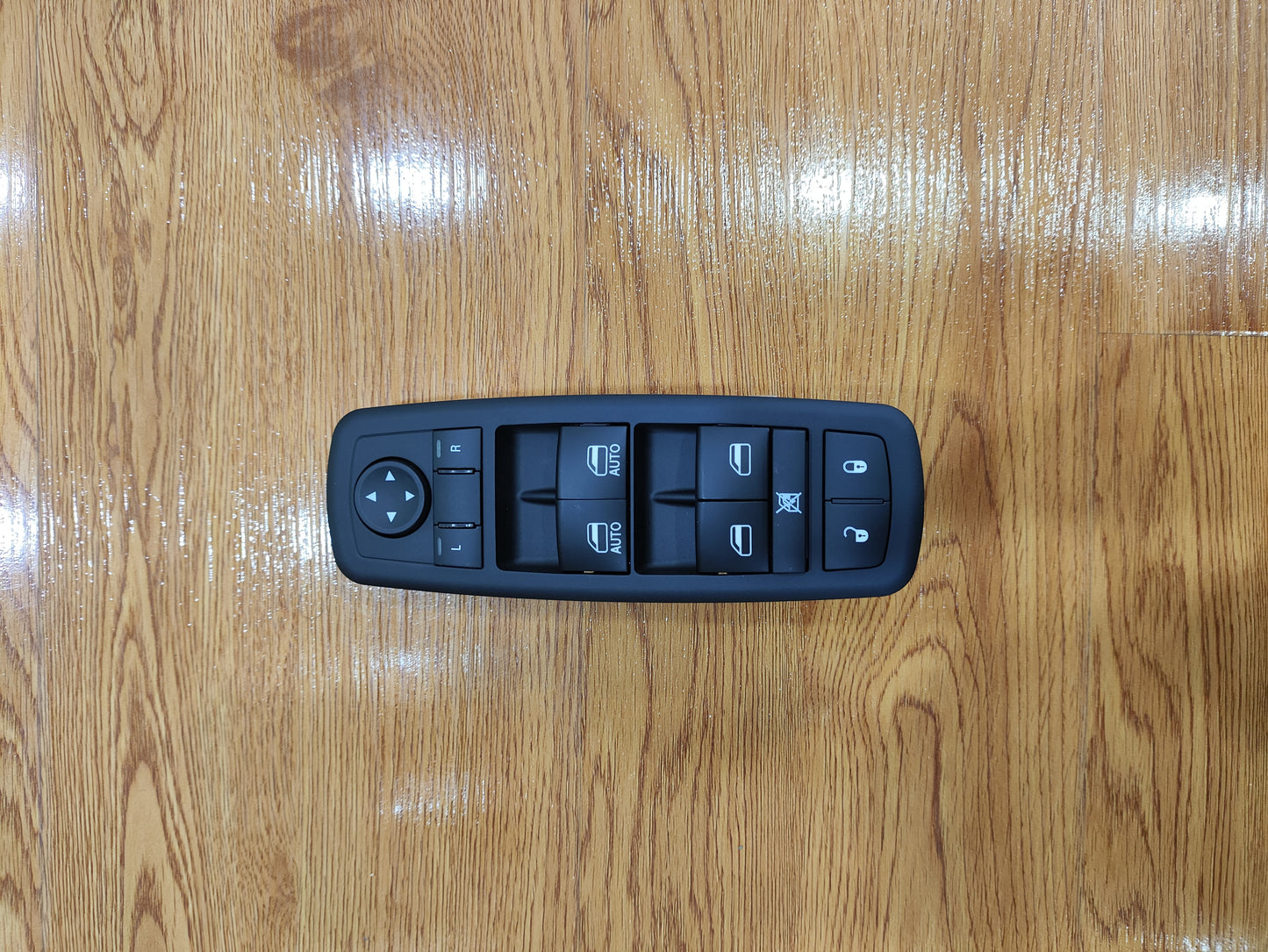 Jeep Grand Cherokee 2013 Driver Door Window Switch Aftermarket New 68289802AB