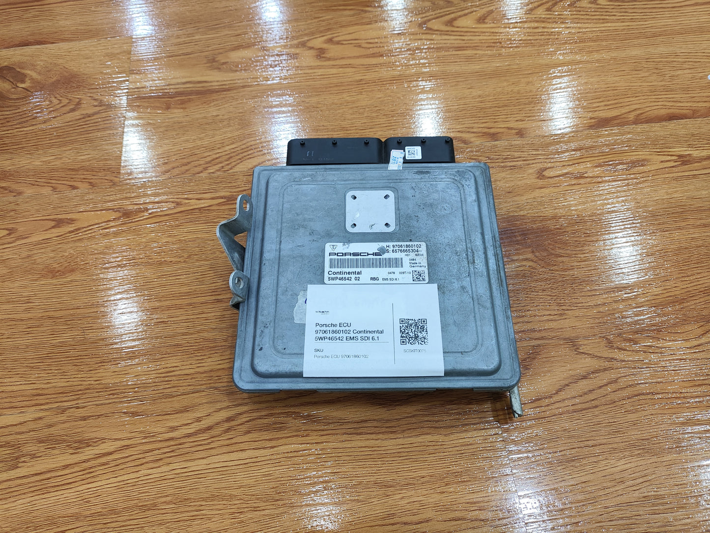 Porsche Panamera Engine Control Unit Continental 5WP46542 EMS SDI 6.1 97061860102