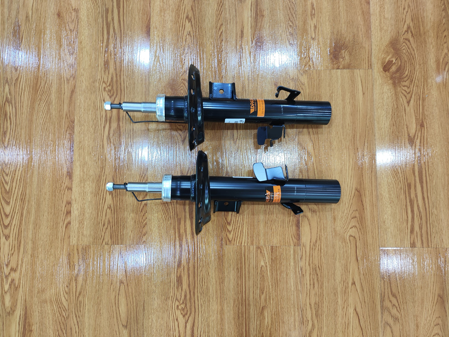 Land Rover Discovery Sport 2015 Shock Absorber LR060807