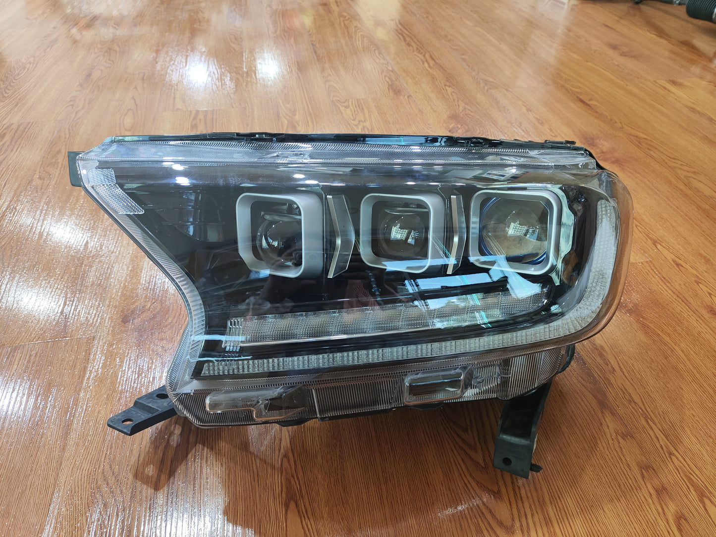 Ford Ranger (2016-2021) And Ford Everest (2016-2021) Modified Headlight Left And Right