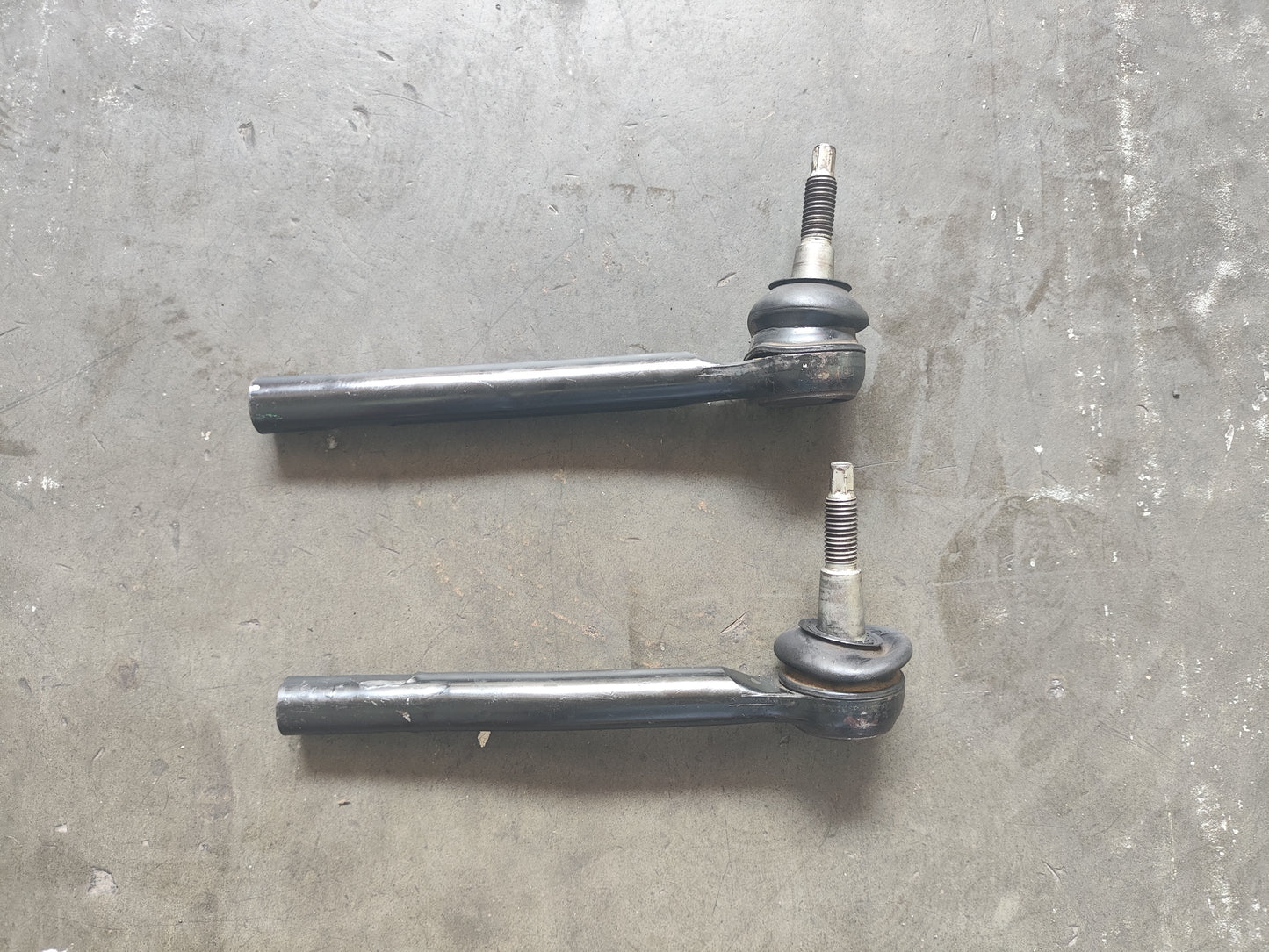 Ford Ranger (2016-2019) Outer Tie Rod Left & Right EB3C-3D070-BF (Used)