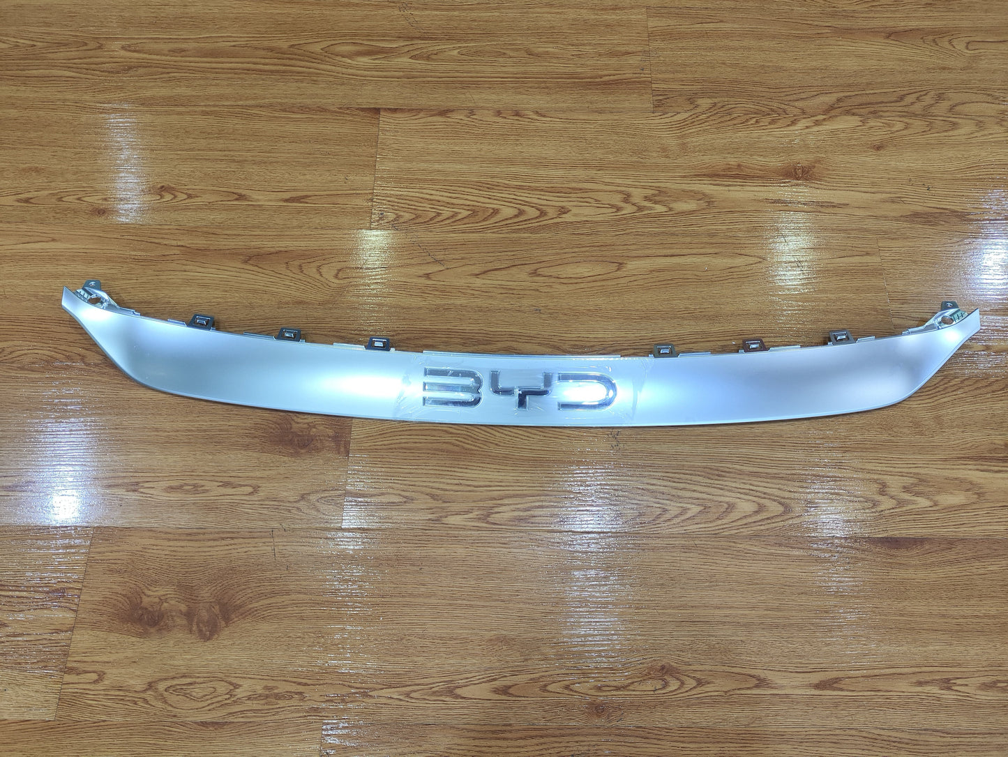 BYD Atto 3 (2022-2024) Bumper Grille Emblem Trim Original SC2EM-2803114/92