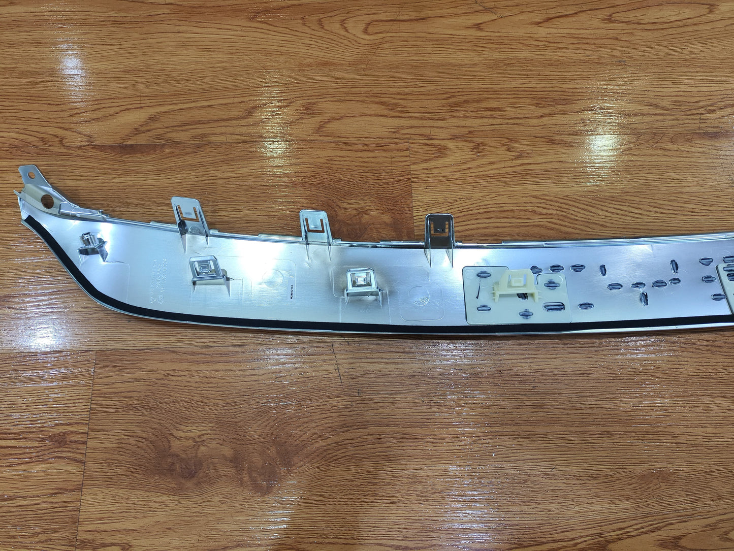 BYD Atto 3 (2022-2024) Bumper Grille Emblem Trim Original SC2EM-2803114/92