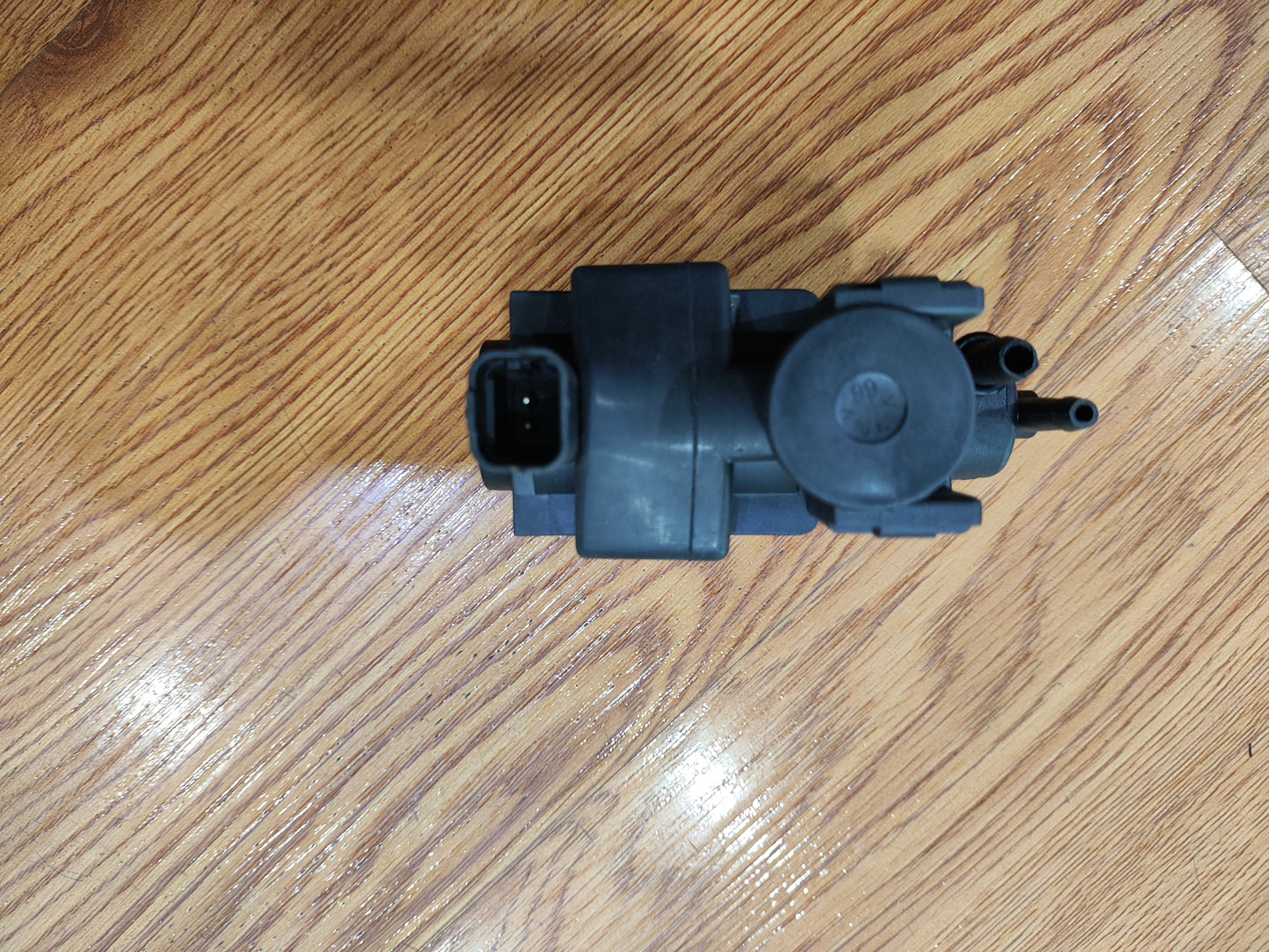 BMW 3 Series, Mini Cooper Countryman Turbo Control Solenoid Actuator Used 886403501