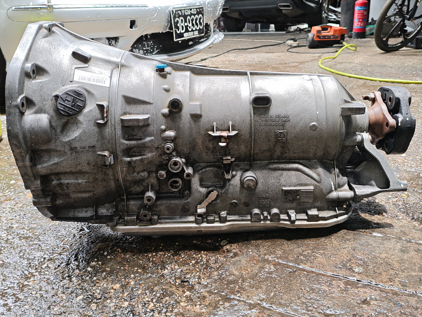 ROLLS-ROYCE WRAITH (2013-2014) R55 6.6L 8615281 8HP-90 Gear Box Used