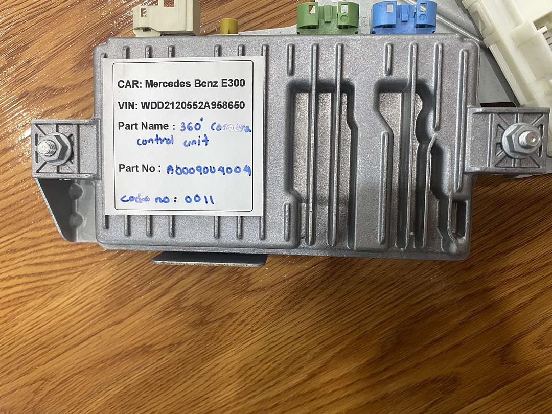 Mercedes-Benz E300 2014 W212 360 Camera Control Unit (used) - A0009004004