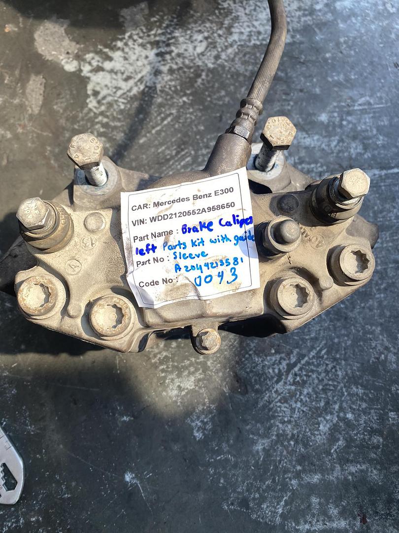 Mercedes-Benz E300 2014 W212 Front Brake Caliper Left (used) - A2044213581