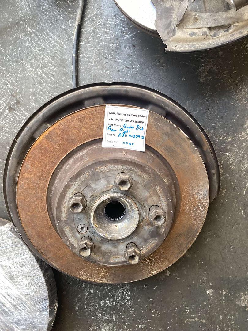 Mercedes-Benz E300 2014 W212 Brake Rotor Disc Rear Right (used) - A2114230912