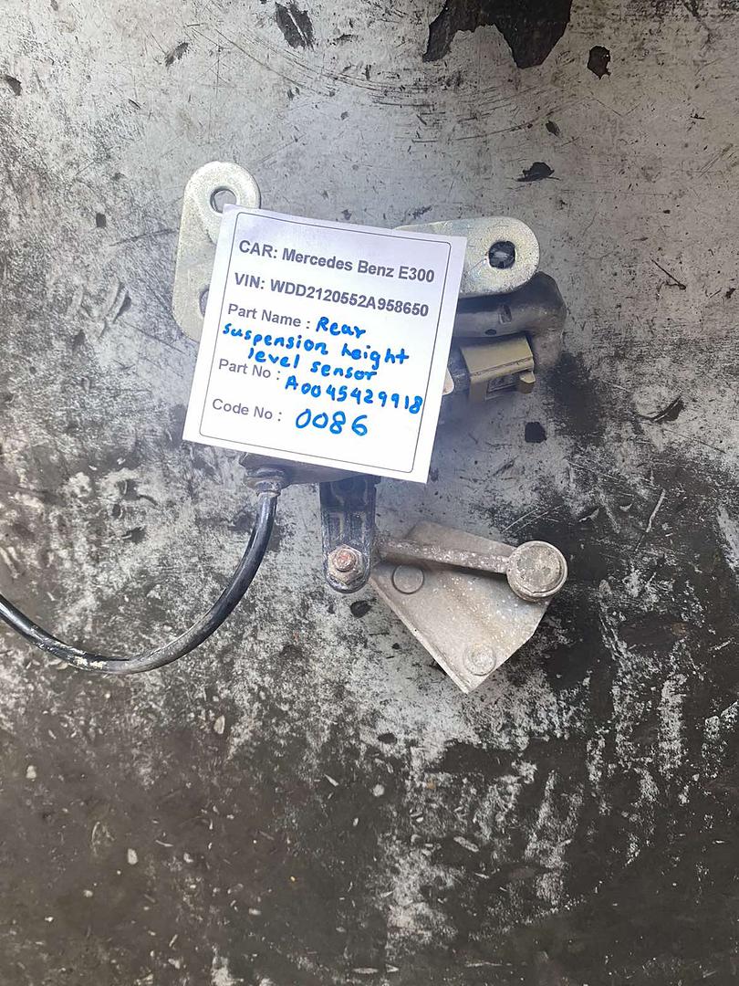 Mercedes-Benz E300 2014 W212 Rear Suspension Height Level Sensor (used) - A0045429918