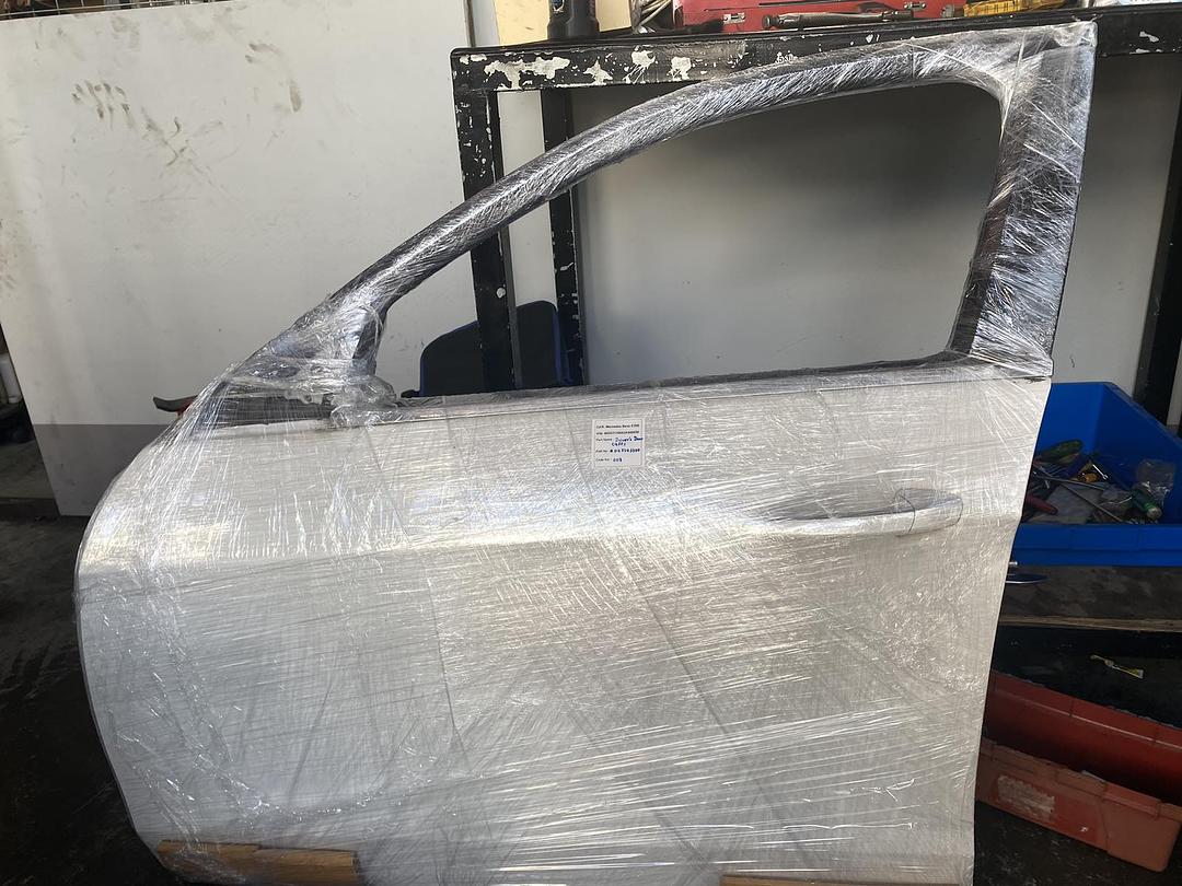 Mercedes-Benz E300 2014 W212 Door Driver's Door Left - A2127205300