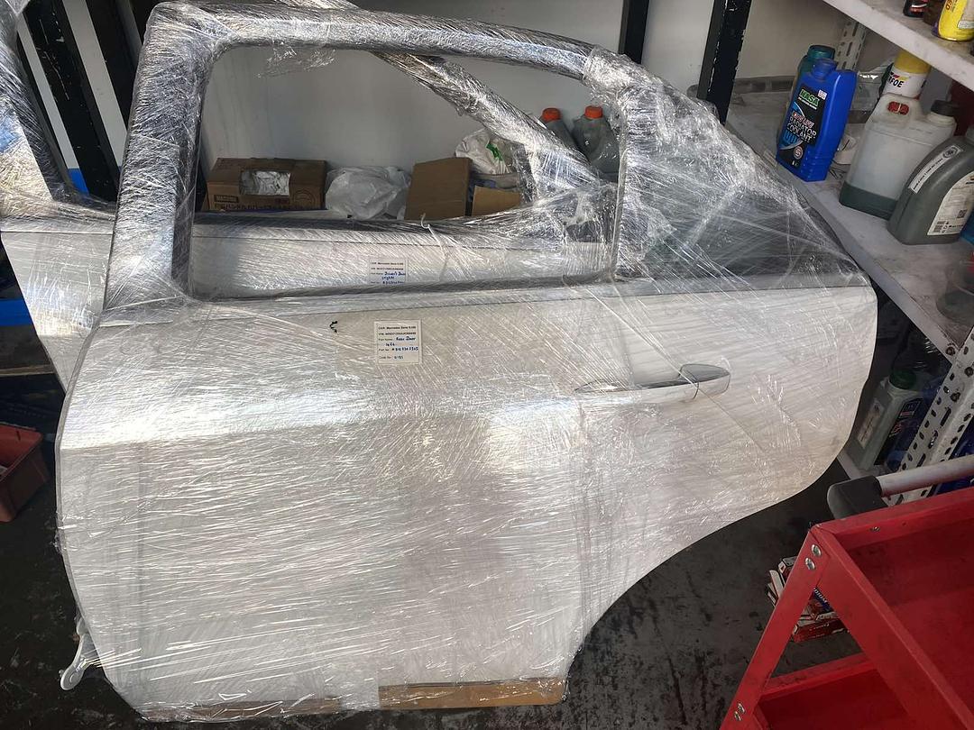 Mercedes-Benz E300 2014 W212 Rear Door Left (used) - A2127303305