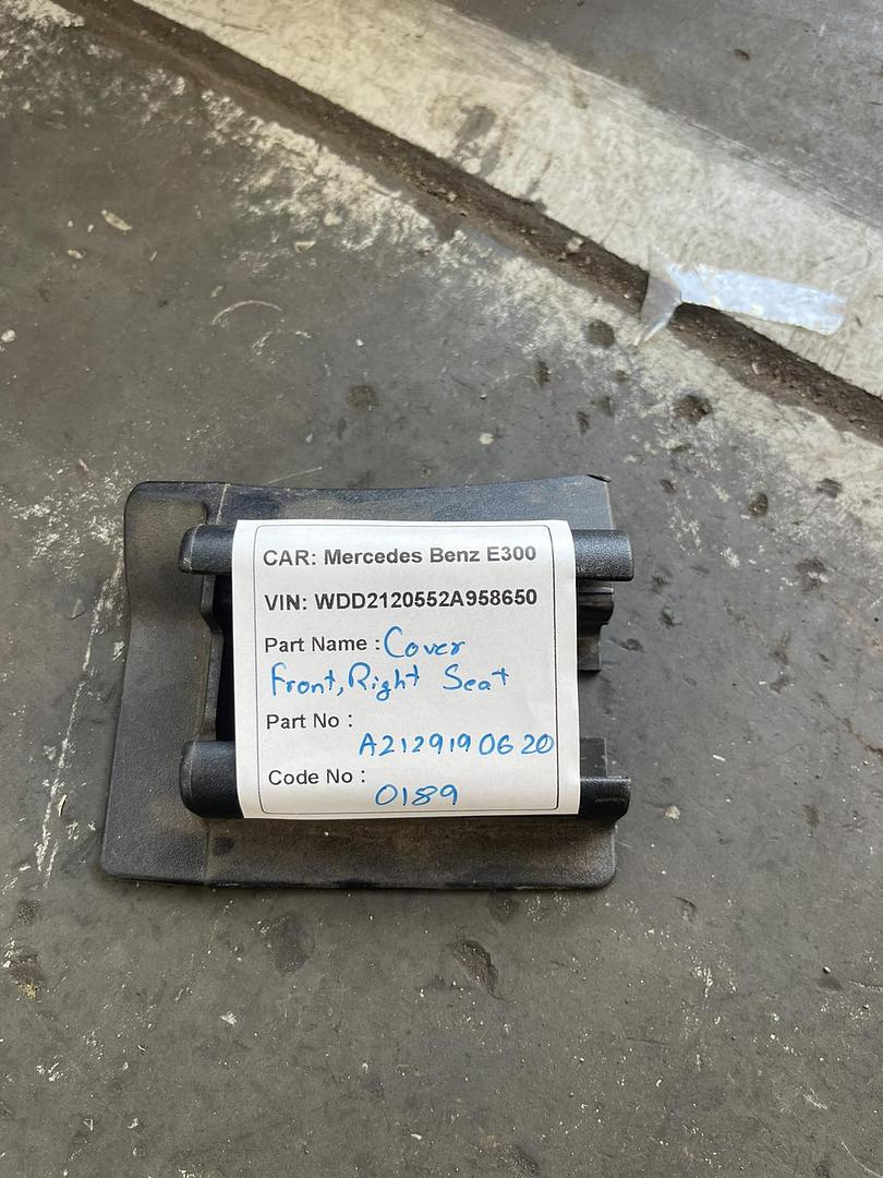 Mercedes-Benz E300 2014 W212 Cover Front Right Seat (used) - A2129190620