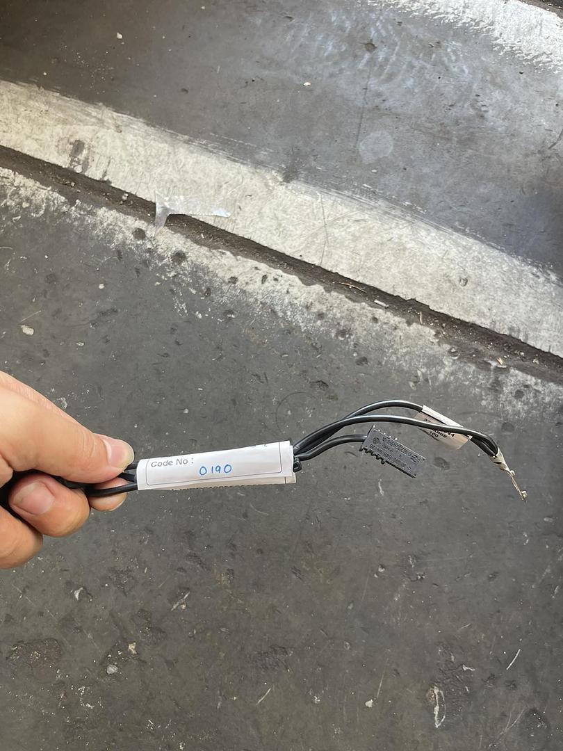 Mercedes-Benz E300 2014 W212 Radio Antenna Wave Trap C-Pillar Left (used) - A2128208289
