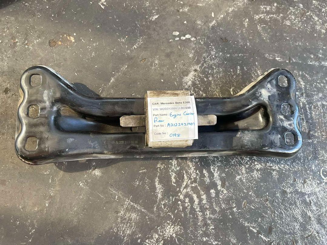 Mercedes-Benz E300 2014 W212 Rear Engine Carrier (used) - A2122421401