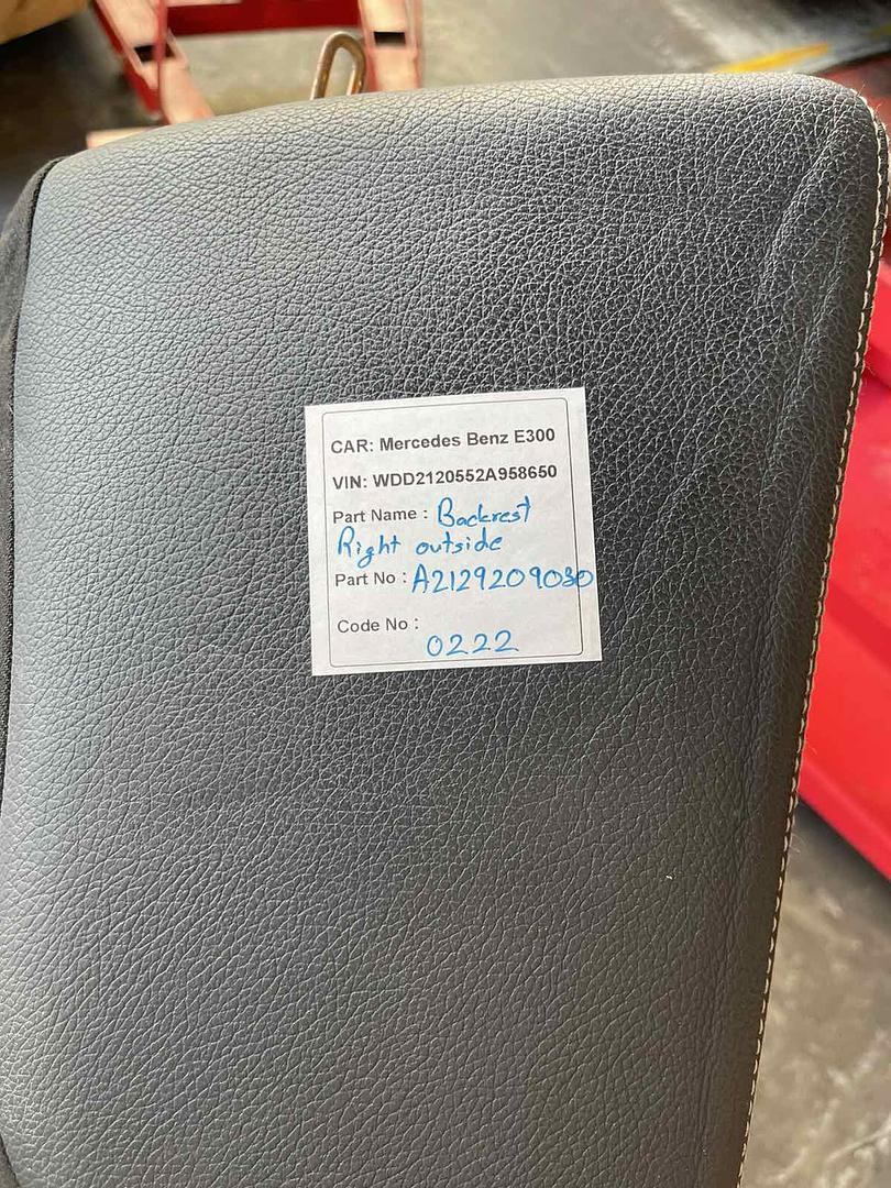 Mercedes-Benz E300 2014 W212 Backrest Right Outside (used) - A2129209030