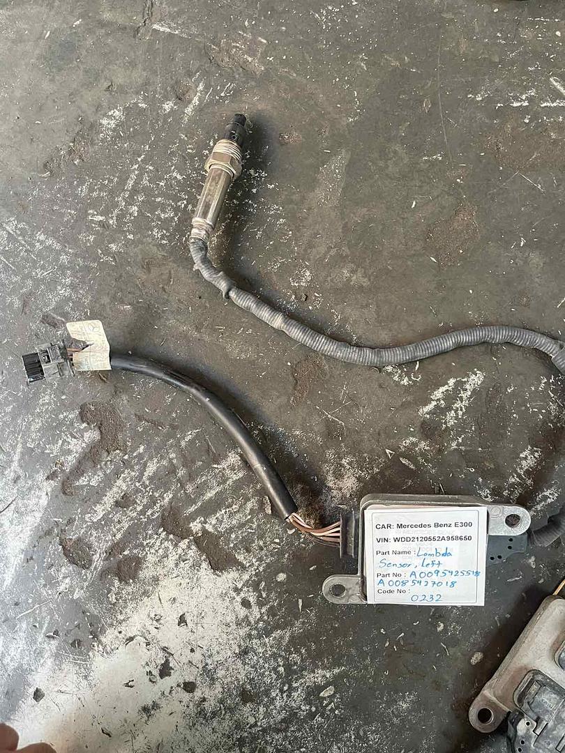 Mercedes-Benz E300 2014 W212 Oxygen Sensor Left (used) - A0095425518