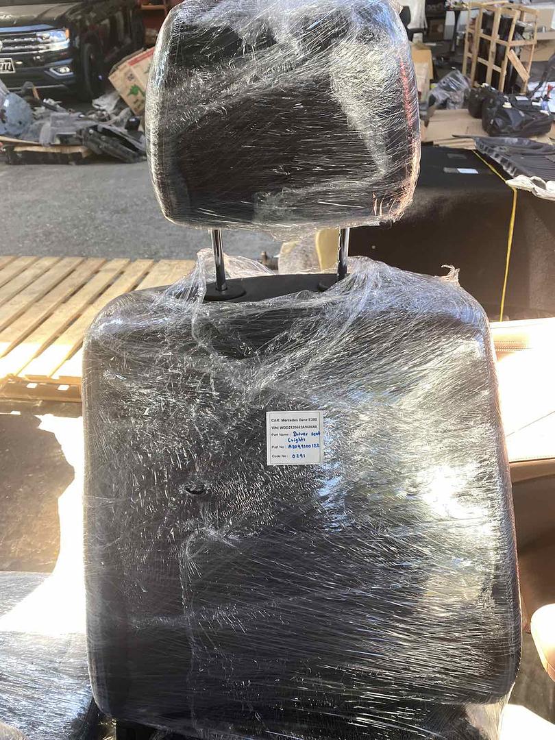 Mercedes-Benz E300 2014 W212 Driver's Seat Right (used) - A2049100122