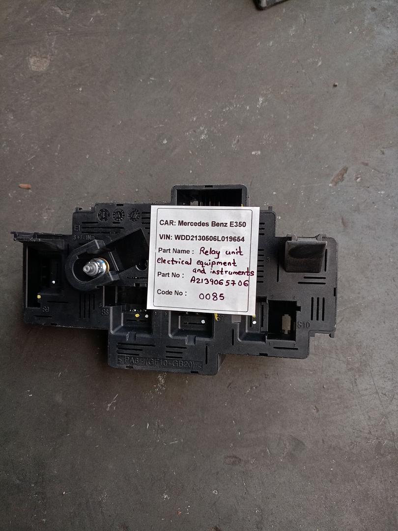 Mercedes-Benz E350 2018 W213 Relay Unit (used) - A2139065706