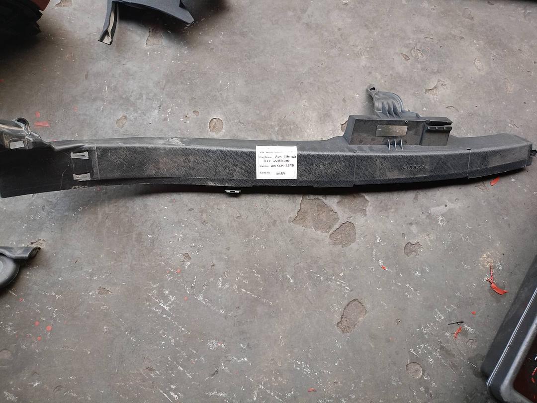 Mercedes-Benz E350 2018 W213 Trim Side Wall Right Wheel House (used) - A2136902625