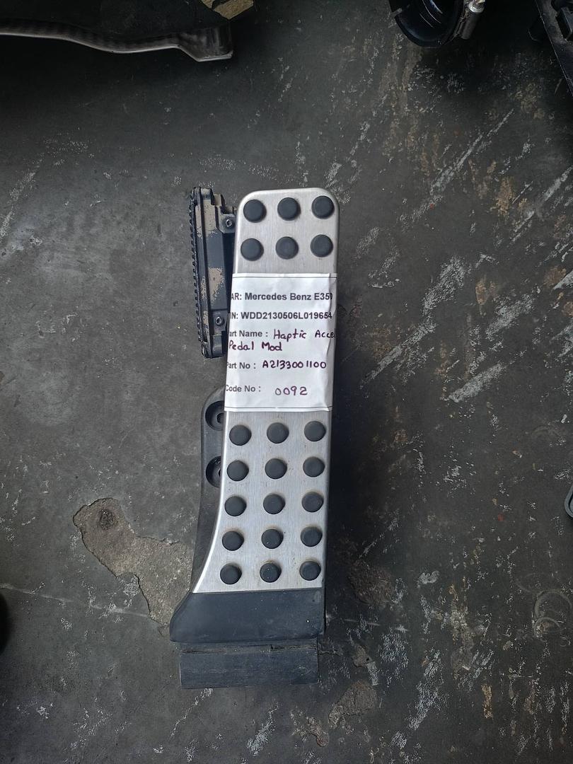 Mercedes-Benz E350 2018 W213 Accelerator Pedal (used) - A2133001100