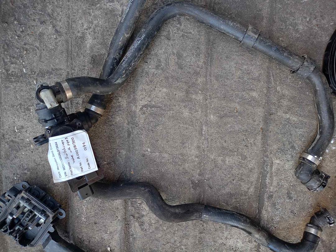 Mercedes-Benz E350 2018 W213 Switchover Valve (used) - A0005061300