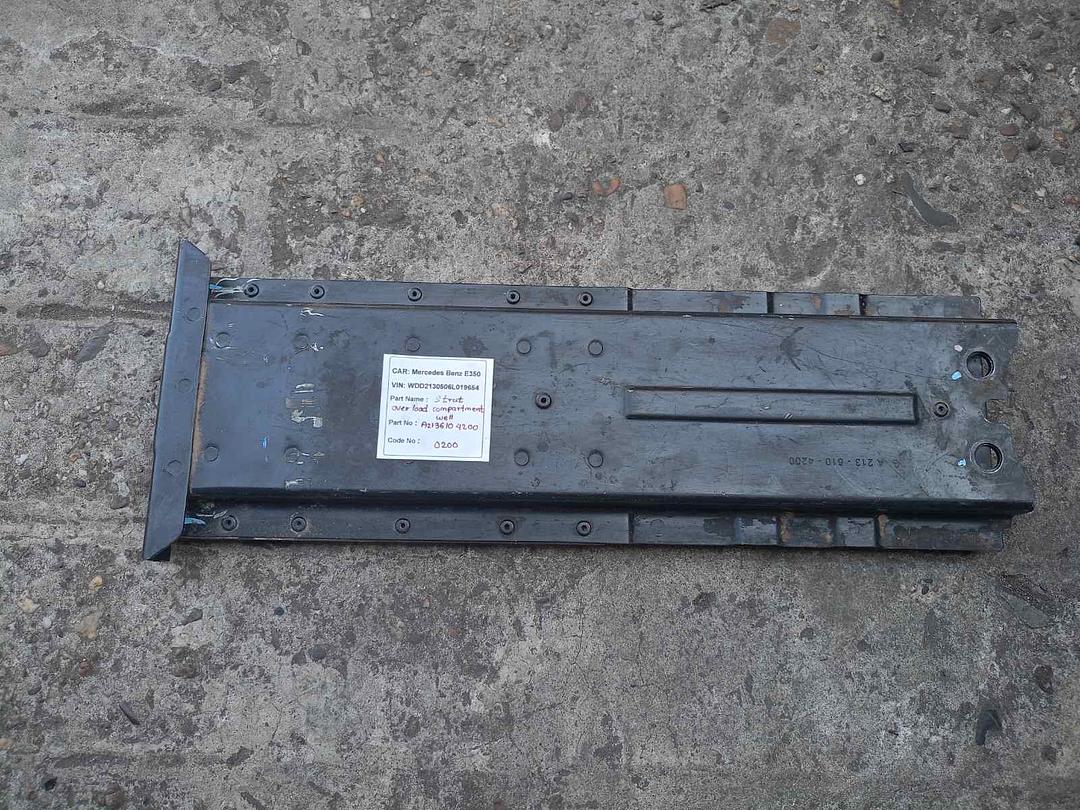 Mercedes-Benz E350 2018 W213 Battery Support Frame Bracket (used) - A2136104200