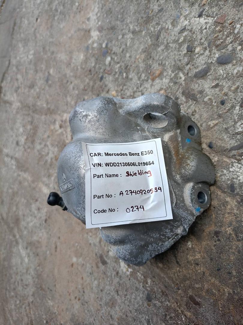 Mercedes-Benz E350 2018 W213 Fuel Pump Cover (used) - A2740920534