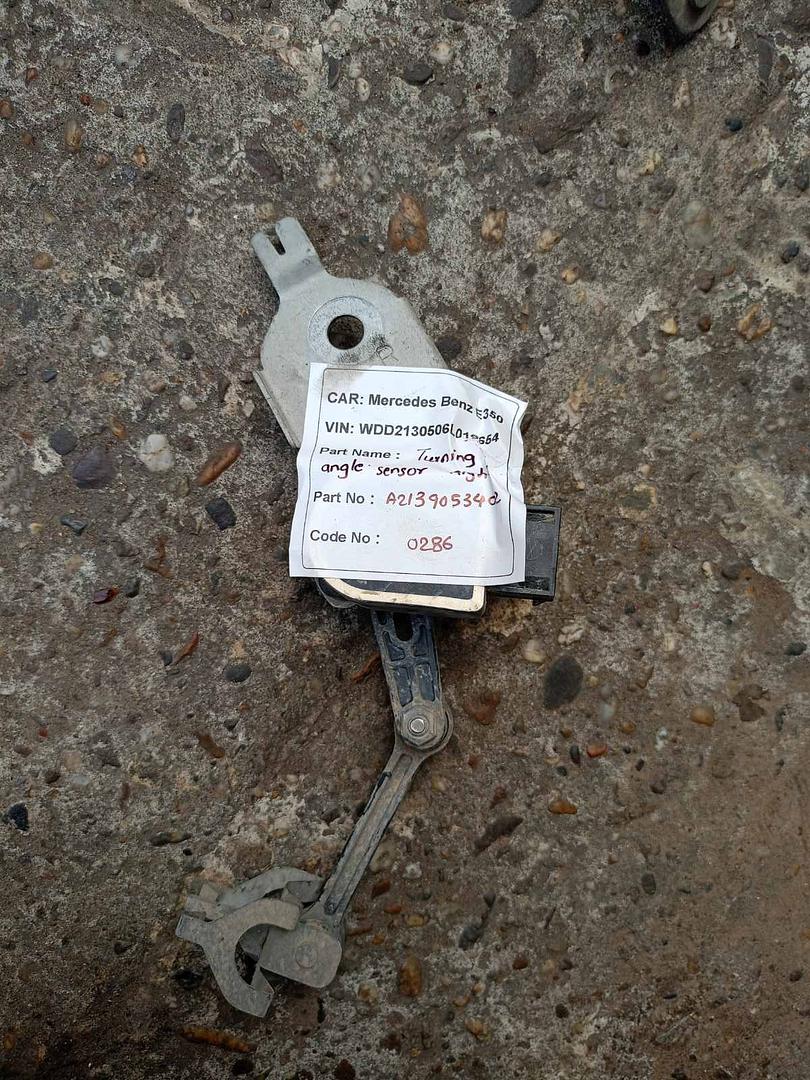 Mercedes-Benz E350 2018 W213 Turning Angle Sensor Front Right A2139053402