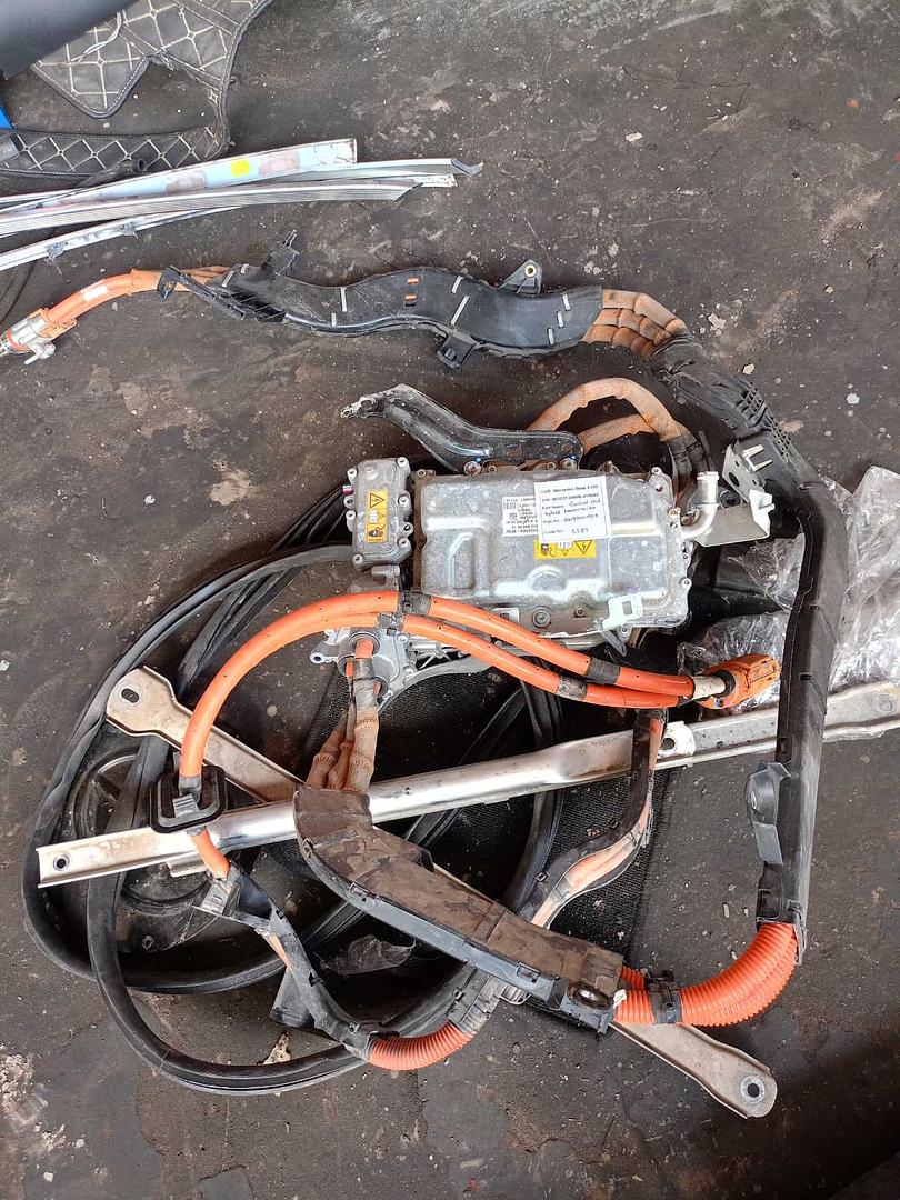 Mercedes-Benz E350 2018 W213 Hybrid Inverter (used) - A2139000914