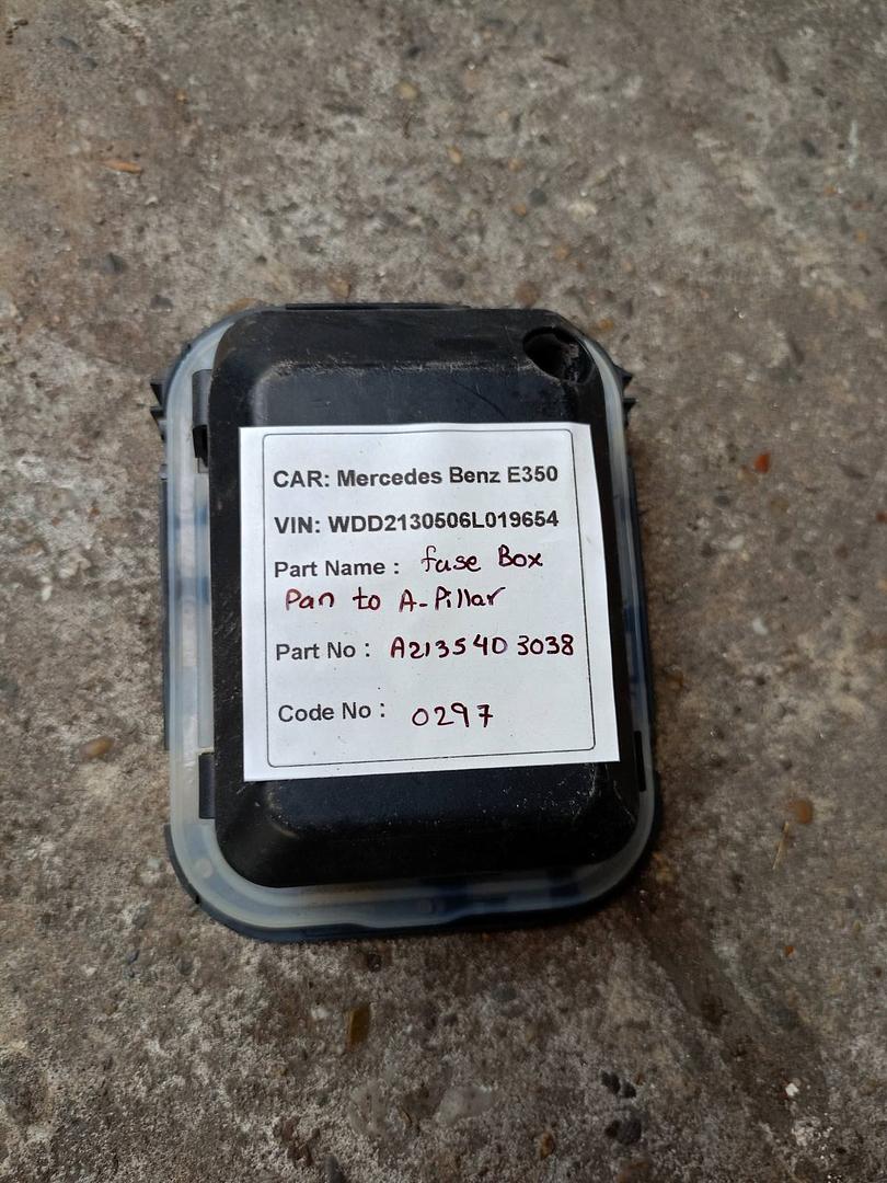 Mercedes-Benz E350 2018 W213 Fuse Box (used) - A2135403038