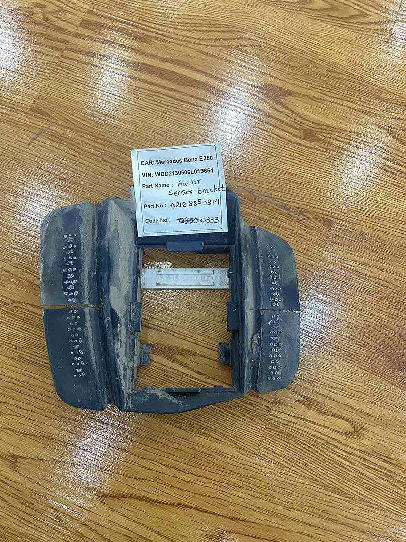Mercedes-Benz E350 2018 W213 Radar Sensor Bracket (used) - A2128850314