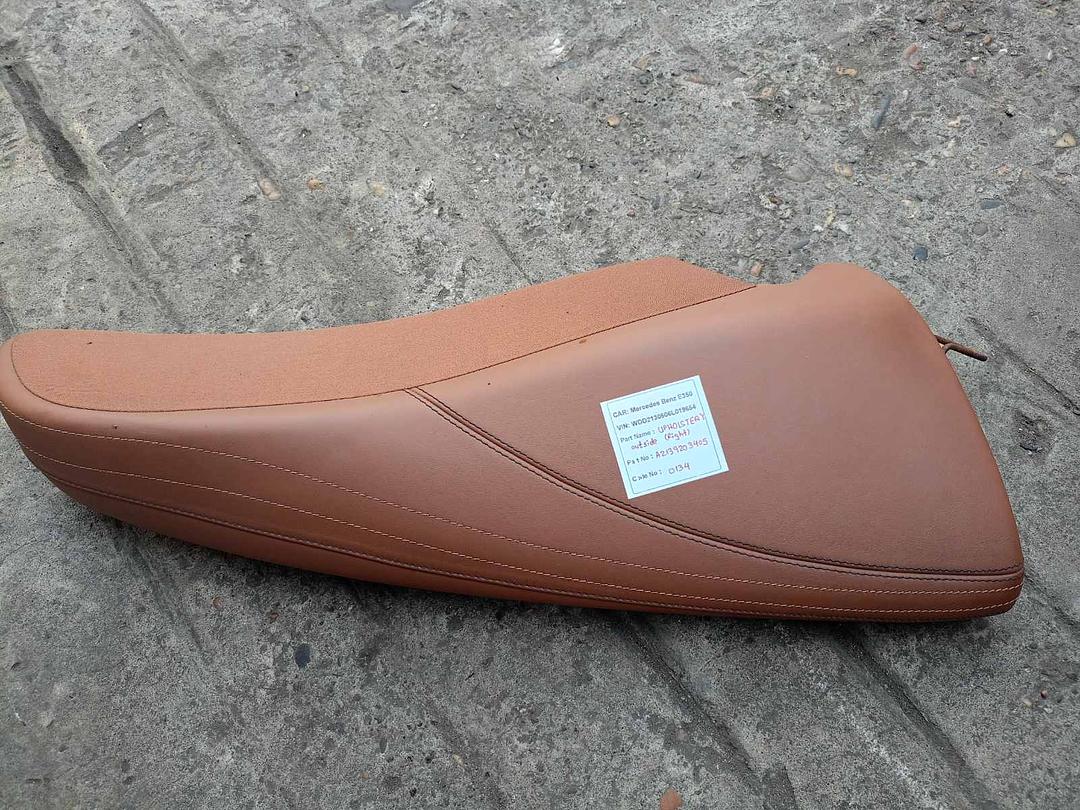 Mercedes-Benz E350 2018 W213 UPHOLSTERY Outside Right (used) - A2139203405