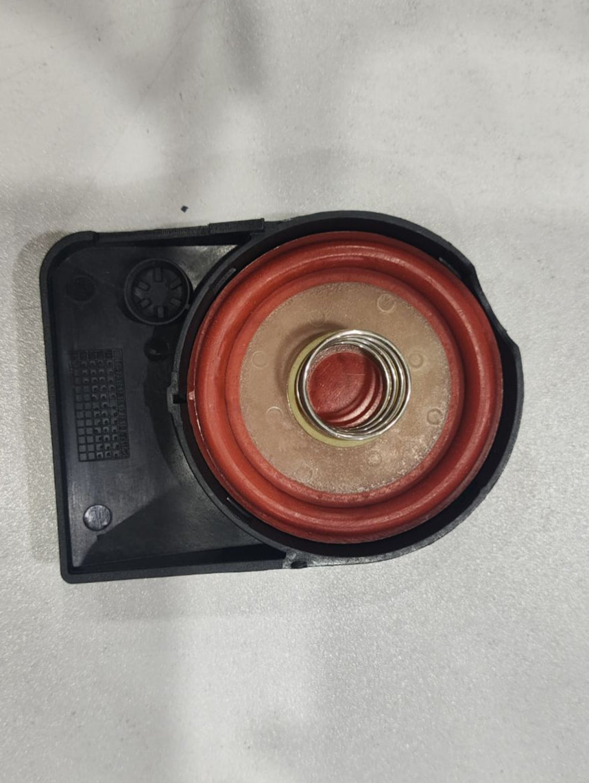 Mini Cooper Clubman and Mini Cooper Hatchback Engine Cylinder Head PCV Valve Cover 11127646552