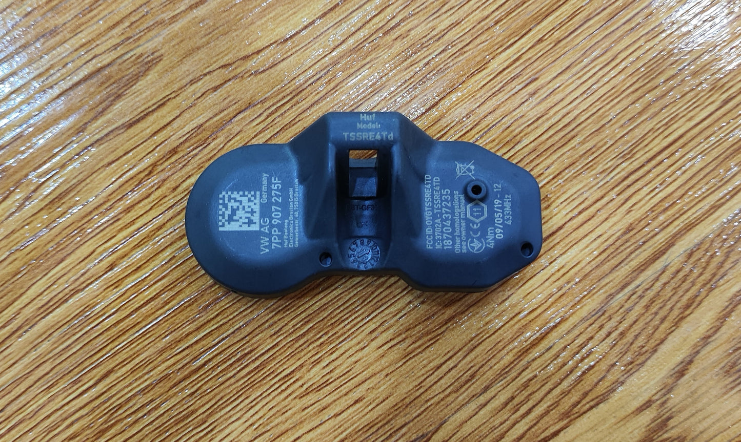 Volkswagen Touareg (2011-2014) And Audi Q7 (2011-2014) Tire Pressure Monitoring System (TPMS) 7PP907275F