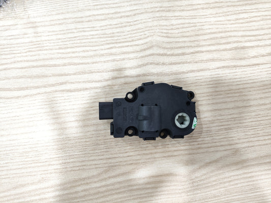 BMW X5 And BMW X6 (2007-2018) Heater Flap Motor Actuator 412650750 used