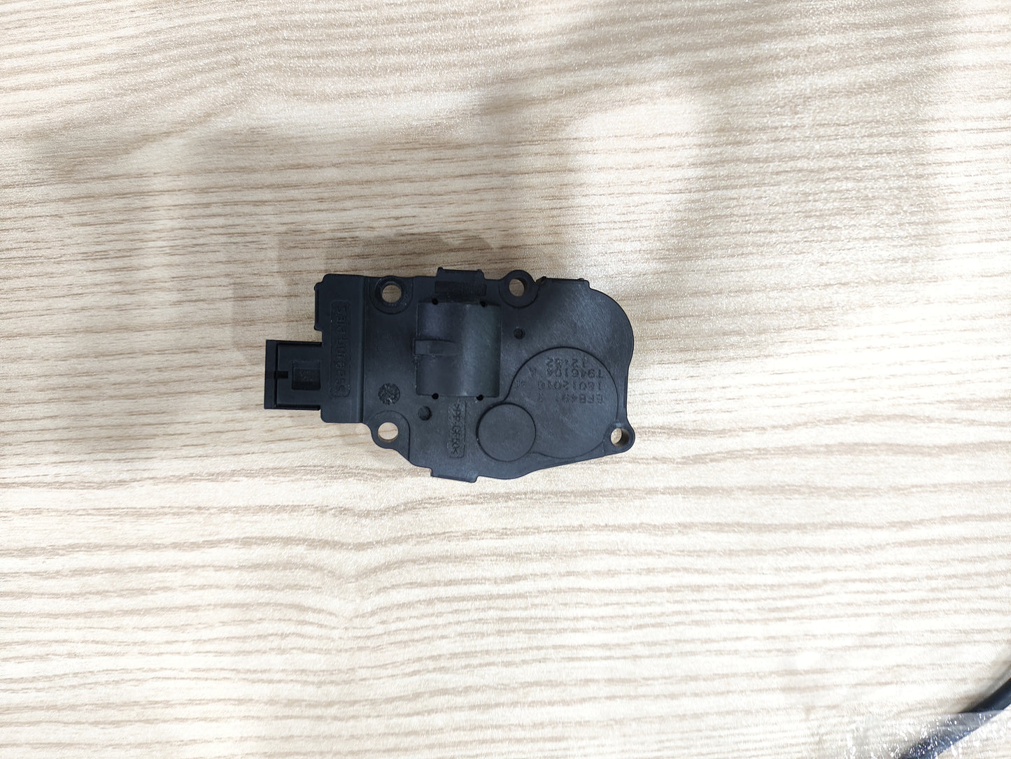 BMW X5 And BMW X6 (2007-2018) Heater Flap Motor Actuator 412650750 used
