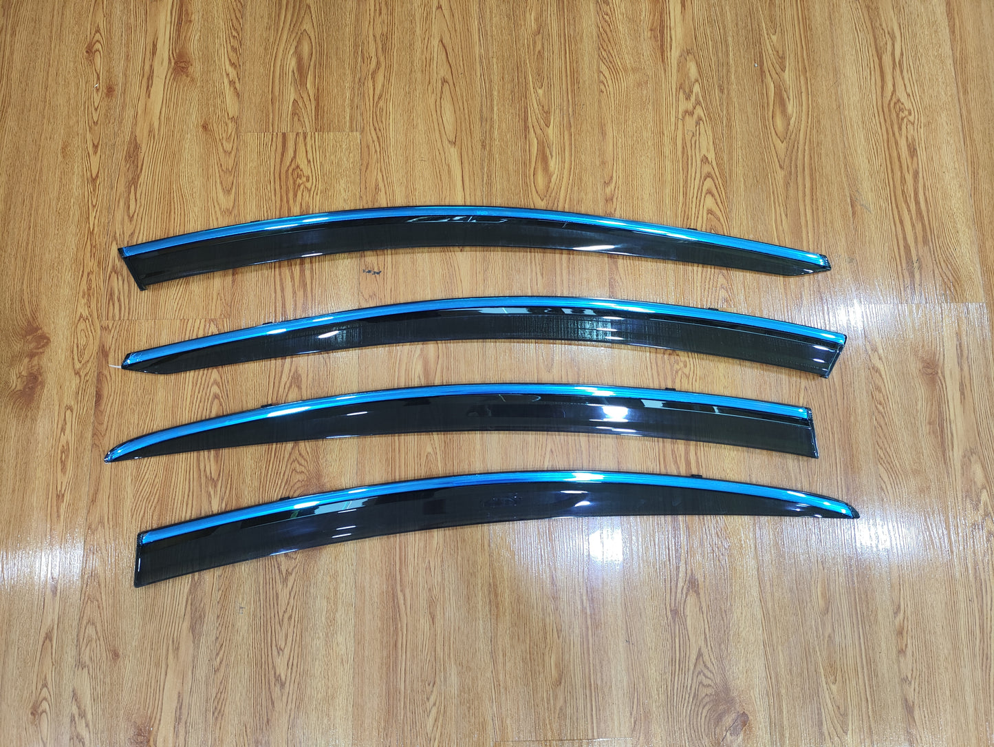 Mazda Mazda3 Hatchback (2020) Door Visor