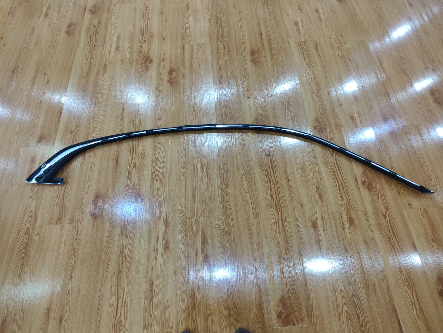 ROLLS-ROYCE WRAITH (2013-2014) Trim Strip, Side Frame Right 51137378316 Used