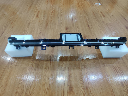 BYD Atto 3  Front Center Position Light SC2E-4102300