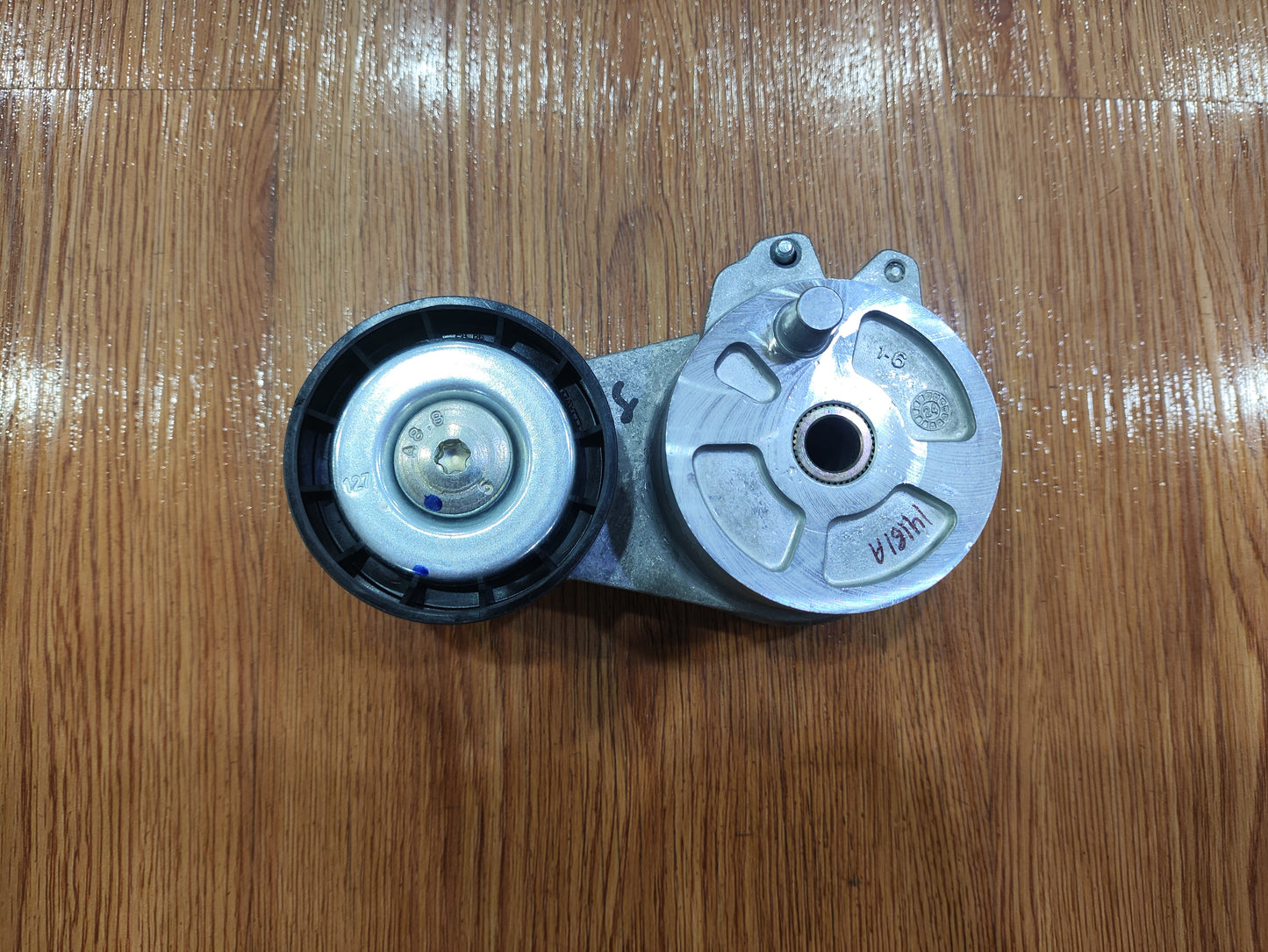 Ford Ranger 2018-2021 V-belt tensioner (2.0) JB3Z6A228A
