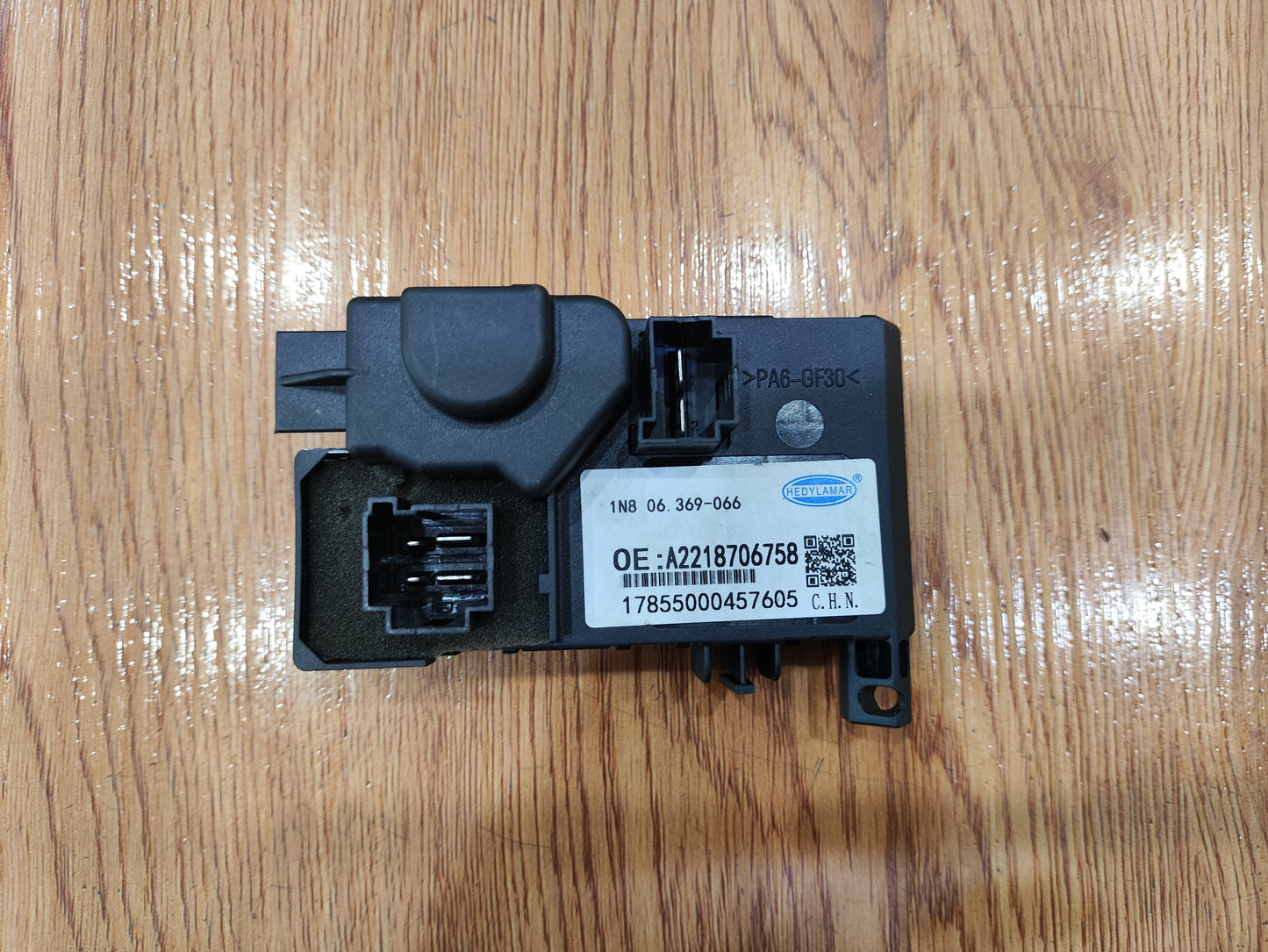Mercedes-Benz S Class Blower Motor Regulator Used A221870678
