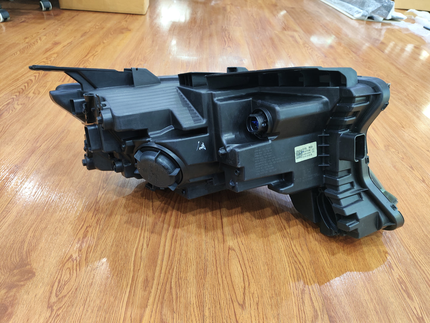 Kia Sorento 2022 Headlight Left Used 92101P2160