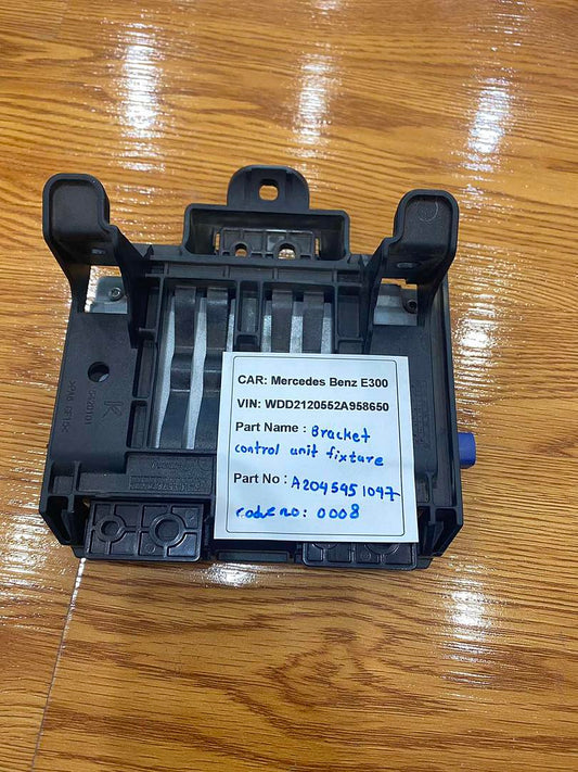 Mercedes-Benz E300 2014 W212 Control Unit Media Interface (used) - A1729002809
