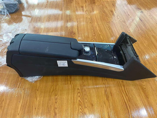 Mercedes-Benz E300 2014 W212 Central Middel Console (used) - A2126802052
