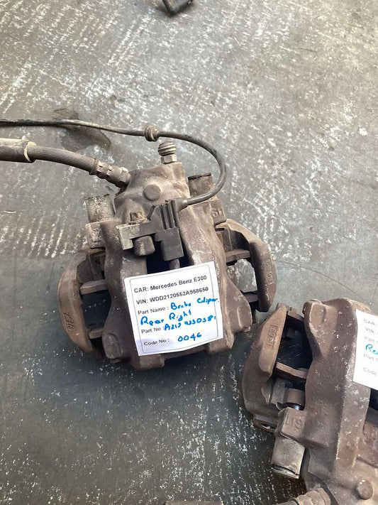 Mercedes-Benz E300 2014 W212 Brake Caliper Rear Right (used) - A2124230381